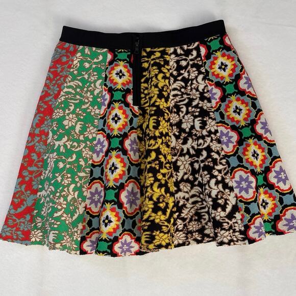 Alice and Olivia Colorful Jacquard Patchwork Print Bunnie Mini Skirt Sz. Small - Picture 3 of 9